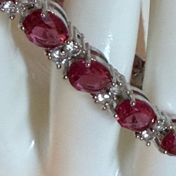 NWOT Elegant Women’s Synthetic Cubic Zirconia Red Color Bracelet SilverTone 7.6” - Picture 2 of 13